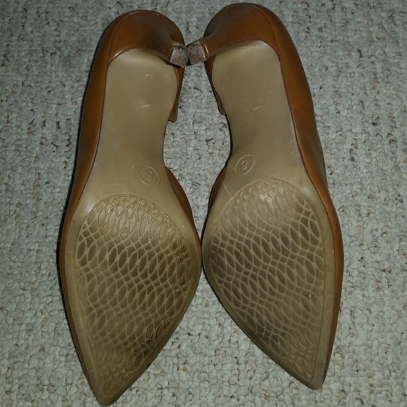 Shoes - Picture 4 of 5